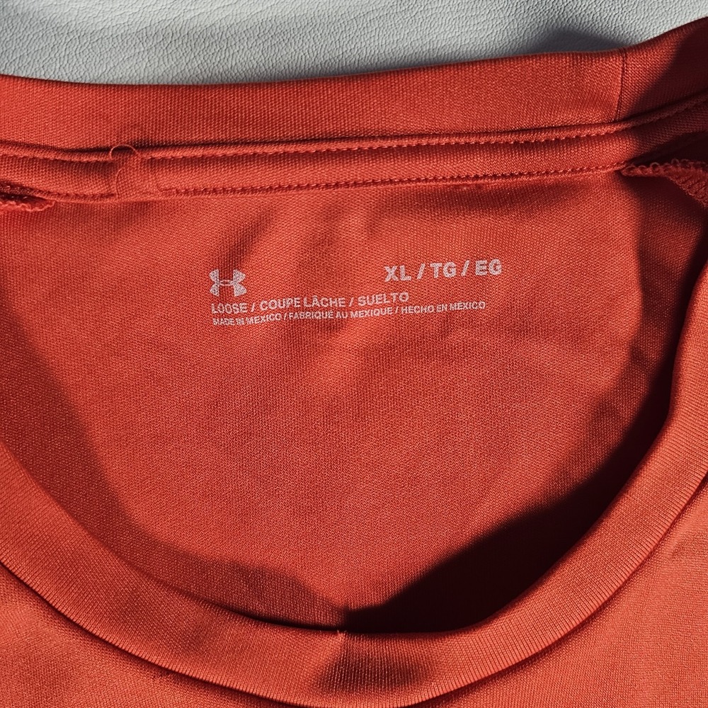 Under Armour‎ UA Logo T-Shirt Men's XL Red Loose Fit Short Sleeve Athletic Tee - Picture 2 of 12